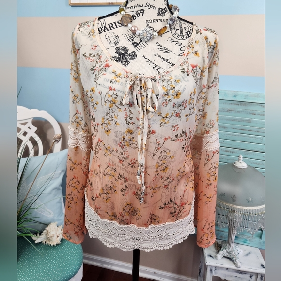 Taylor & Sage Tops - Taylor and Sage Floral Lace Boho Top